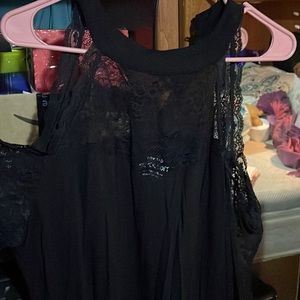 Torrid Cold shoulder long sleeve lace arms